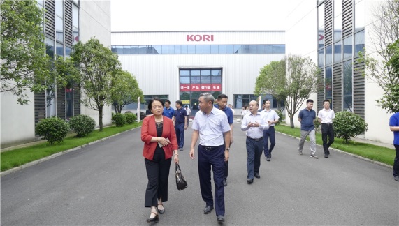 The leaders of the research group of the two new Working committees of the Provincial Party Committee visited the company to guide the party construction of the two new parties under the normal condit
